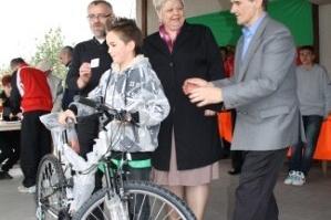 VII Wojewódzki Kaszubski Bieg Przełajowy Terenami Kaszubskiego Parku Krajobrazowego w Lini 22.04.2012r.