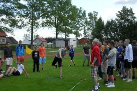 Mistrzostwa Gminy Linia w czwórboju lekkoatletycznym szkół podstawowych i gimnazjalnych 14-15.06.2012r.
