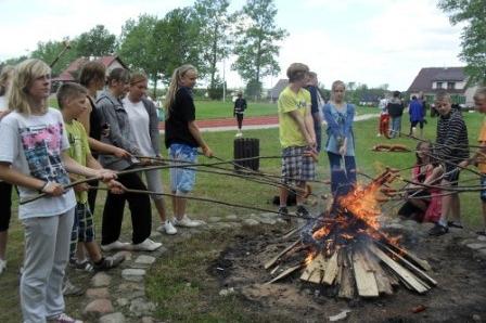 Mistrzostwa Gminy Linia w czwórboju lekkoatletycznym szkół podstawowych i gimnazjalnych 14-15.06.2012r.