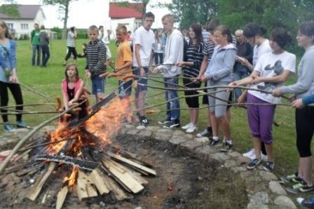 Mistrzostwa Gminy Linia w czwórboju lekkoatletycznym szkół podstawowych i gimnazjalnych 14-15.06.2012r.