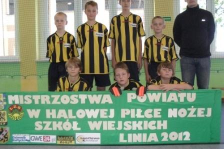 Mistrzostwa Powiatu Wejherowskiego w Halowej Piłce Nożnej Szkół Wiejskich 16.10.2012r.
