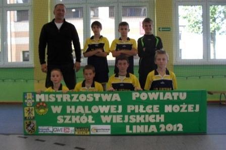 Mistrzostwa Powiatu Wejherowskiego w Halowej Piłce Nożnej Szkół Wiejskich 16.10.2012r.