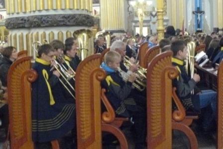 Gminna Orkiestra Dęta z Lini na V Ogólnopolskim Zlocie Chórów i Orkiestr w Licheniu 25.05.2013r.