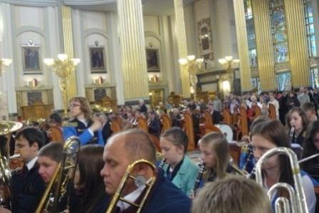 Gminna Orkiestra Dęta z Lini na V Ogólnopolskim Zlocie Chórów i Orkiestr w Licheniu 25.05.2013r.