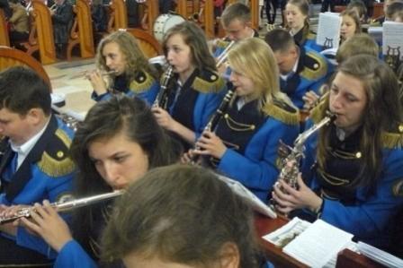 Gminna Orkiestra Dęta z Lini na V Ogólnopolskim Zlocie Chórów i Orkiestr w Licheniu 25.05.2013r.