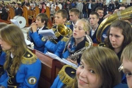 Gminna Orkiestra Dęta z Lini na V Ogólnopolskim Zlocie Chórów i Orkiestr w Licheniu 25.05.2013r.