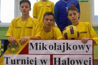Mikołajkowy Turniej w Halowej Piłce Nożnej 06-07.12.2013r.