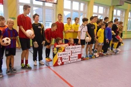 Mikołajkowy Turniej w Halowej Piłce Nożnej 06-07.12.2013r.