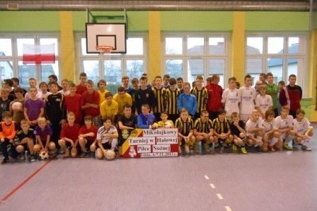 Mikołajkowy Turniej w Halowej Piłce Nożnej 06-07.12.2013r.