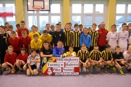 Mikołajkowy Turniej w Halowej Piłce Nożnej 06-07.12.2013r.