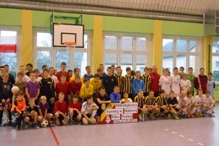 Mikołajkowy Turniej w Halowej Piłce Nożnej 06-07.12.2013r.