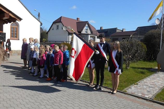 Przed majowymi świętami w Lini i Strzepczu