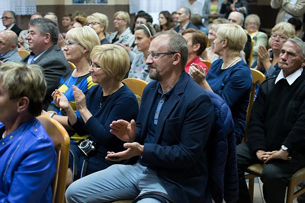 Wernisaż prac malarskich w Gminnym Domu Kultury w Lini