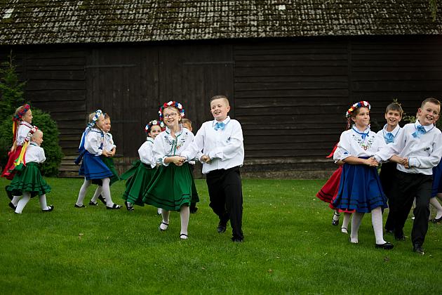 Wernisaż prac malarskich w Gminnym Domu Kultury w Lini