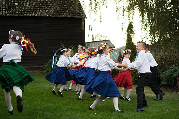 Wernisaż prac malarskich w Gminnym Domu Kultury w Lini