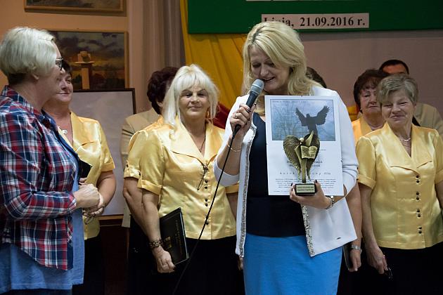 Wernisaż prac malarskich w Gminnym Domu Kultury w Lini
