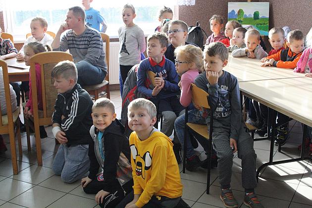 BARWY JESIENI w GMINIE LINIA - KONKURS PLASTYCZNY - 2016