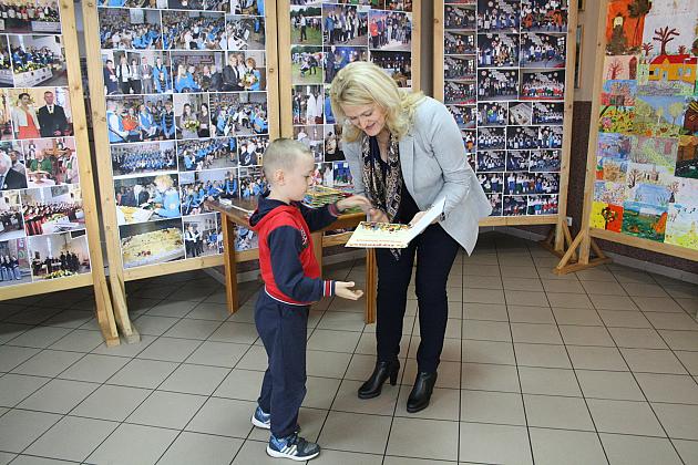 BARWY JESIENI w GMINIE LINIA - KONKURS PLASTYCZNY - 2016