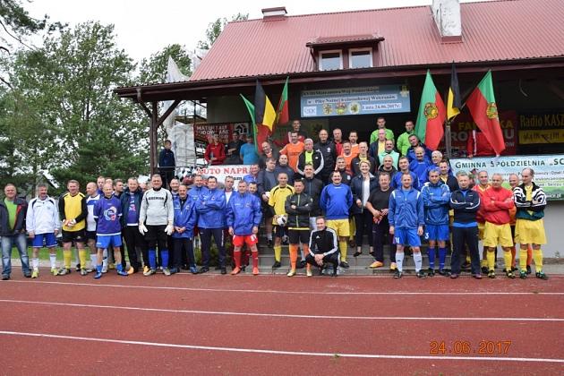 XVIII Mistrzostwa Województwa Pomorskiego w Piłce Nożnej Weteranów i sportowe Powitanie Lata w Lini