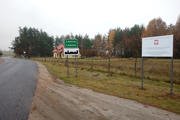 Remont drogi gminnej w miejscowości Lewino  realizowany w ramach Rządowego Programu na rzecz Konkurencyjności Regionów poprzez Wsparcie Lokalnej Infrastruktury Drogowej