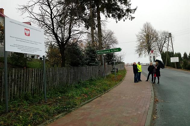 Remont drogi gminnej w miejscowości Lewino  realizowany w ramach Rządowego Programu na rzecz Konkurencyjności Regionów poprzez Wsparcie Lokalnej Infrastruktury Drogowej