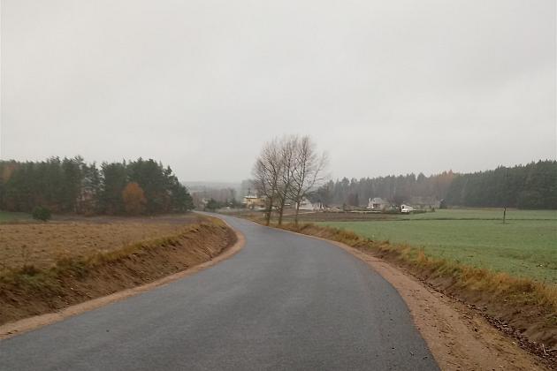 Remont drogi gminnej w miejscowości Lewino  realizowany w ramach Rządowego Programu na rzecz Konkurencyjności Regionów poprzez Wsparcie Lokalnej Infrastruktury Drogowej