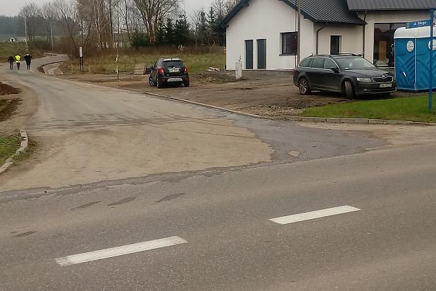 Przebudowa nawierzchni drogi gminnej –ul. Długiej w miejscowości Pobłocie