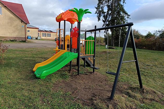 Mieszkańcy Gminy Linia wzbogacili się o nowe place zabaw!