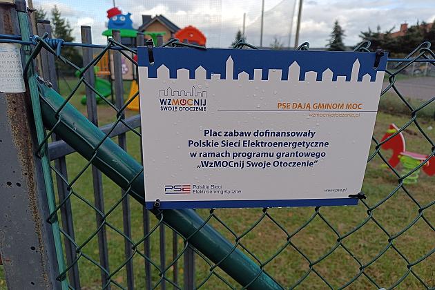 Mieszkańcy Gminy Linia wzbogacili się o nowe place zabaw!