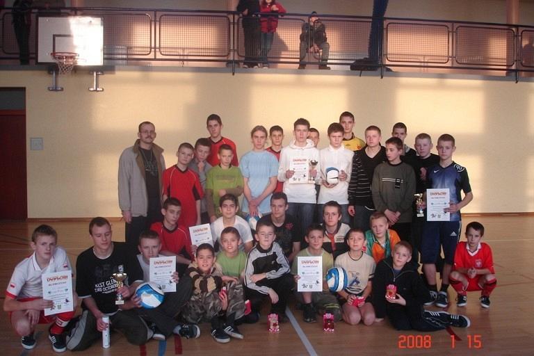 Zimowy turniej piłki halowej o Puchar p.o. Dyrektora GDK 15.01.2008r.